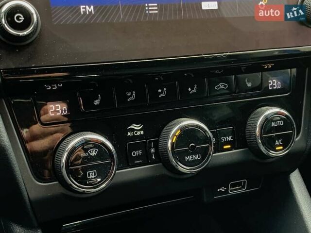Синій Шкода Октавія, об'ємом двигуна 2 л та пробігом 254 тис. км за 16155 $, фото 48 на Automoto.ua