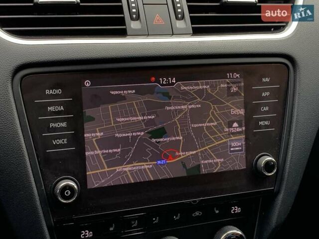 Синій Шкода Октавія, об'ємом двигуна 2 л та пробігом 254 тис. км за 16155 $, фото 52 на Automoto.ua