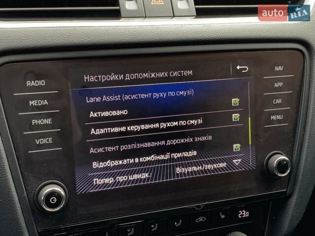 Синій Шкода Октавія, об'ємом двигуна 2 л та пробігом 254 тис. км за 16155 $, фото 55 на Automoto.ua