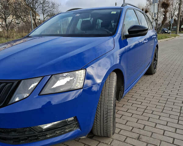 Синий Шкода Октавия, объемом двигателя 2 л и пробегом 193 тыс. км за 14200 $, фото 2 на Automoto.ua