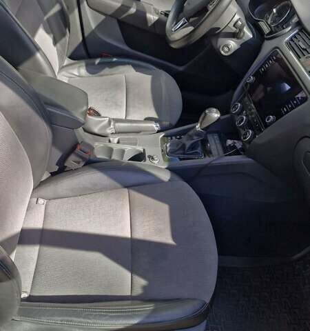 Синій Шкода Октавія, об'ємом двигуна 1.6 л та пробігом 186 тис. км за 16900 $, фото 21 на Automoto.ua