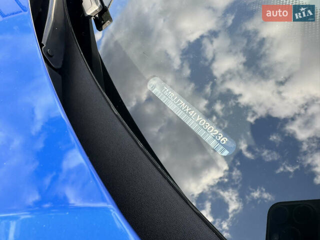 Синий Шкода Октавия, объемом двигателя 2 л и пробегом 228 тыс. км за 19350 $, фото 107 на Automoto.ua