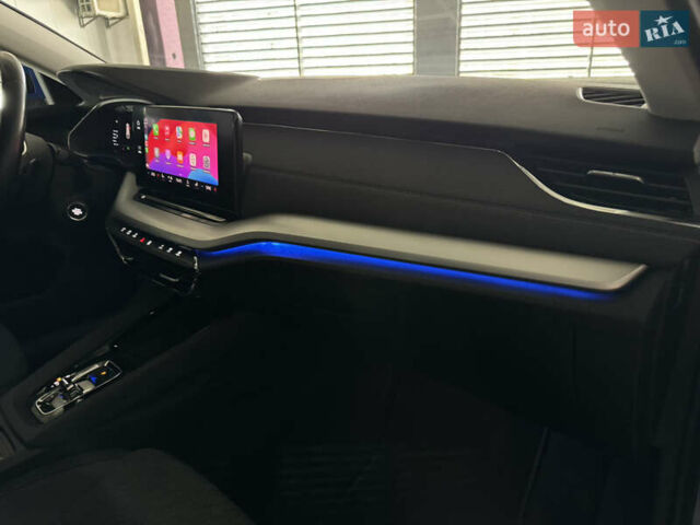 Синий Шкода Октавия, объемом двигателя 2 л и пробегом 228 тыс. км за 19350 $, фото 53 на Automoto.ua