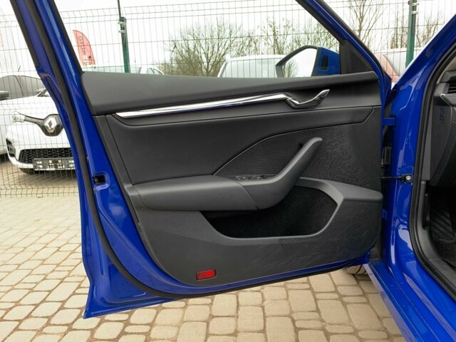 Синий Шкода Октавия, объемом двигателя 0 л и пробегом 244 тыс. км за 17955 $, фото 8 на Automoto.ua