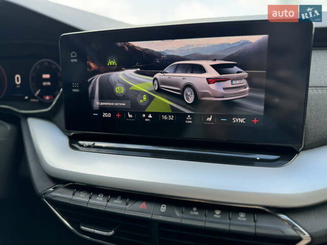 Синий Шкода Октавия, объемом двигателя 2 л и пробегом 228 тыс. км за 19350 $, фото 65 на Automoto.ua