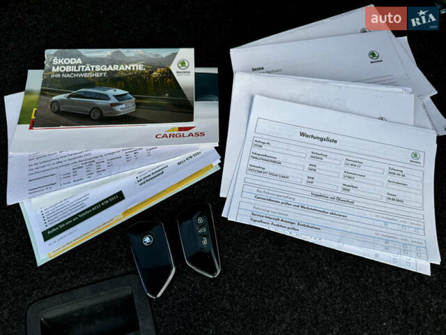 Синий Шкода Октавия, объемом двигателя 2 л и пробегом 228 тыс. км за 19350 $, фото 106 на Automoto.ua