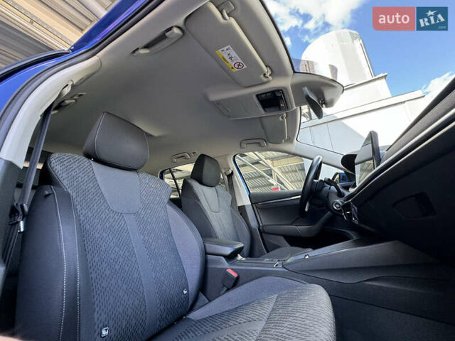 Синий Шкода Октавия, объемом двигателя 2 л и пробегом 228 тыс. км за 19350 $, фото 32 на Automoto.ua