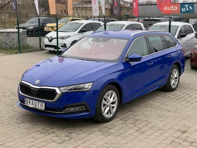 Синий Шкода Октавия, объемом двигателя 2 л и пробегом 244 тыс. км за 17955 $, фото 1 на Automoto.ua