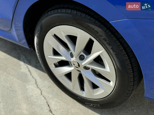 Синий Шкода Октавия, объемом двигателя 2 л и пробегом 228 тыс. км за 19350 $, фото 24 на Automoto.ua