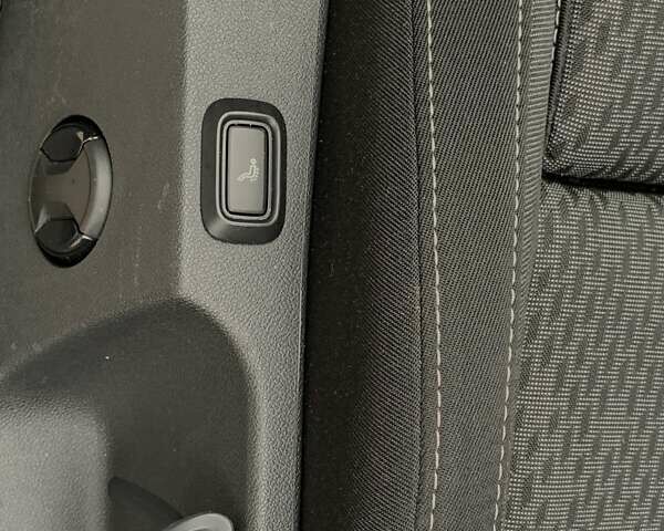 Синий Шкода Октавия, объемом двигателя 2 л и пробегом 244 тыс. км за 17955 $, фото 41 на Automoto.ua