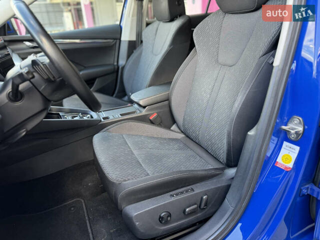 Синий Шкода Октавия, объемом двигателя 2 л и пробегом 228 тыс. км за 19350 $, фото 38 на Automoto.ua