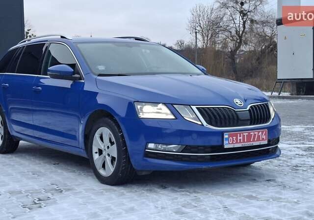 Синий Шкода Октавия, объемом двигателя 1.97 л и пробегом 200 тыс. км за 15899 $, фото 3 на Automoto.ua