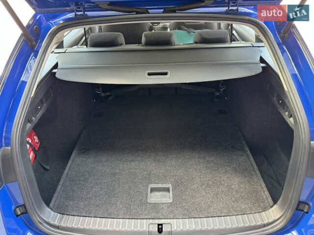 Синий Шкода Октавия, объемом двигателя 2 л и пробегом 228 тыс. км за 19350 $, фото 92 на Automoto.ua