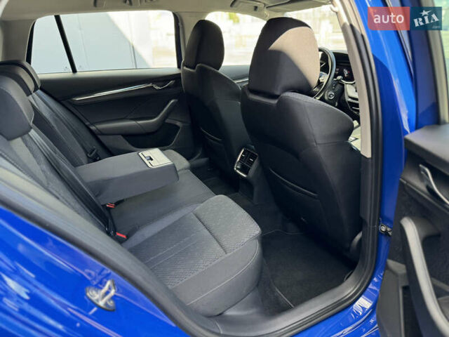 Синий Шкода Октавия, объемом двигателя 2 л и пробегом 228 тыс. км за 19350 $, фото 49 на Automoto.ua