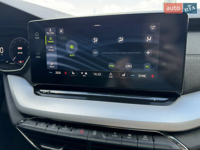 Синий Шкода Октавия, объемом двигателя 2 л и пробегом 228 тыс. км за 19350 $, фото 67 на Automoto.ua