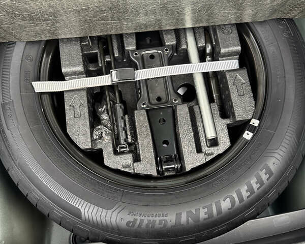 Синий Шкода Октавия, объемом двигателя 1.97 л и пробегом 225 тыс. км за 20000 $, фото 18 на Automoto.ua