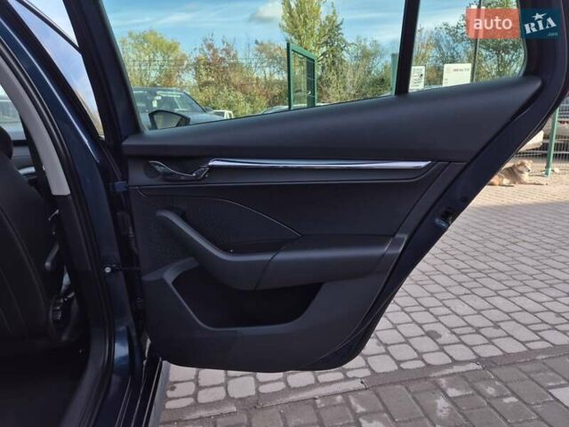 Синій Шкода Октавія, об'ємом двигуна 2 л та пробігом 174 тис. км за 21400 $, фото 29 на Automoto.ua