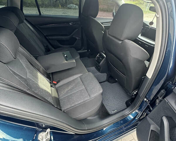 Синий Шкода Октавия, объемом двигателя 1.97 л и пробегом 225 тыс. км за 20000 $, фото 24 на Automoto.ua