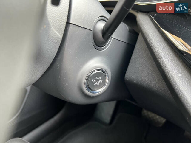 Синий Шкода Октавия, объемом двигателя 2 л и пробегом 170 тыс. км за 23300 $, фото 77 на Automoto.ua