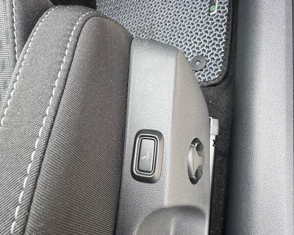 Синий Шкода Октавия, объемом двигателя 1.97 л и пробегом 225 тыс. км за 20000 $, фото 22 на Automoto.ua