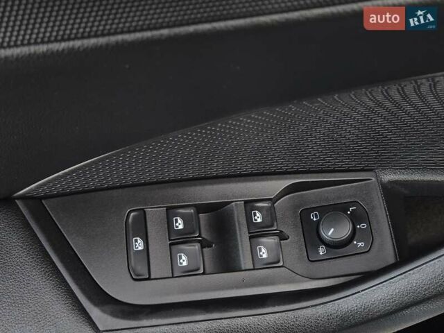 Синій Шкода Октавія, об'ємом двигуна 2 л та пробігом 174 тис. км за 21400 $, фото 38 на Automoto.ua