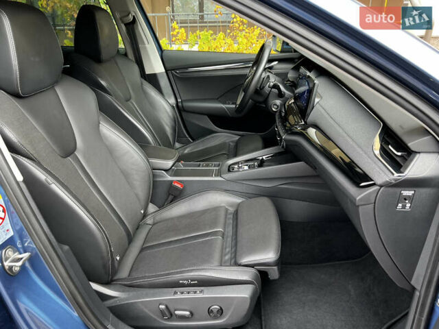 Синий Шкода Октавия, объемом двигателя 2 л и пробегом 170 тыс. км за 23300 $, фото 68 на Automoto.ua