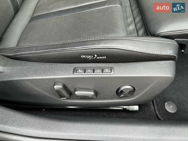 Синий Шкода Октавия, объемом двигателя 2 л и пробегом 170 тыс. км за 23300 $, фото 69 на Automoto.ua