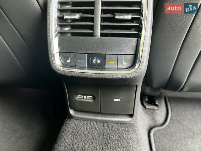 Синий Шкода Октавия, объемом двигателя 2 л и пробегом 170 тыс. км за 23300 $, фото 82 на Automoto.ua