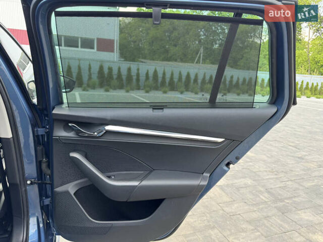 Синий Шкода Октавия, объемом двигателя 2 л и пробегом 170 тыс. км за 23400 $, фото 43 на Automoto.ua