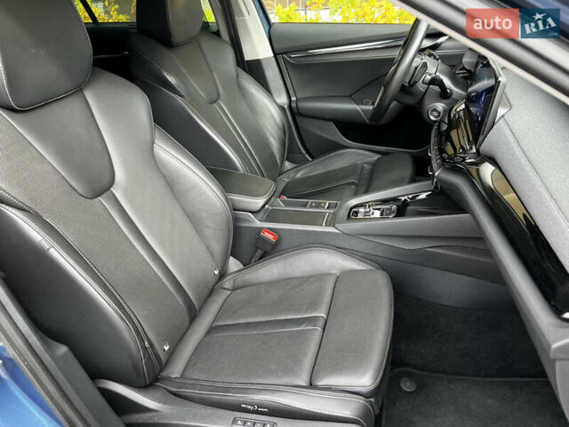 Синий Шкода Октавия, объемом двигателя 2 л и пробегом 170 тыс. км за 23300 $, фото 70 на Automoto.ua