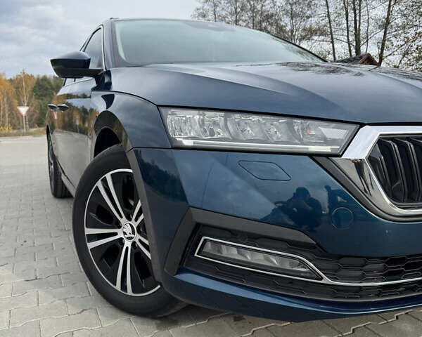 Синий Шкода Октавия, объемом двигателя 1.97 л и пробегом 225 тыс. км за 20000 $, фото 5 на Automoto.ua