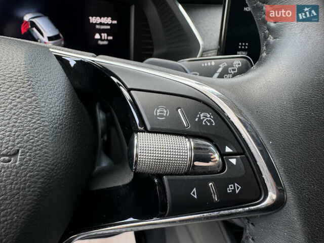 Синий Шкода Октавия, объемом двигателя 2 л и пробегом 170 тыс. км за 23400 $, фото 28 на Automoto.ua