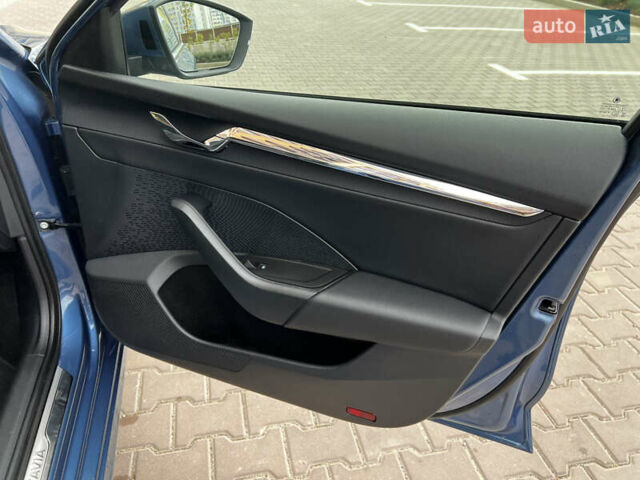 Синий Шкода Октавия, объемом двигателя 2 л и пробегом 170 тыс. км за 23300 $, фото 67 на Automoto.ua