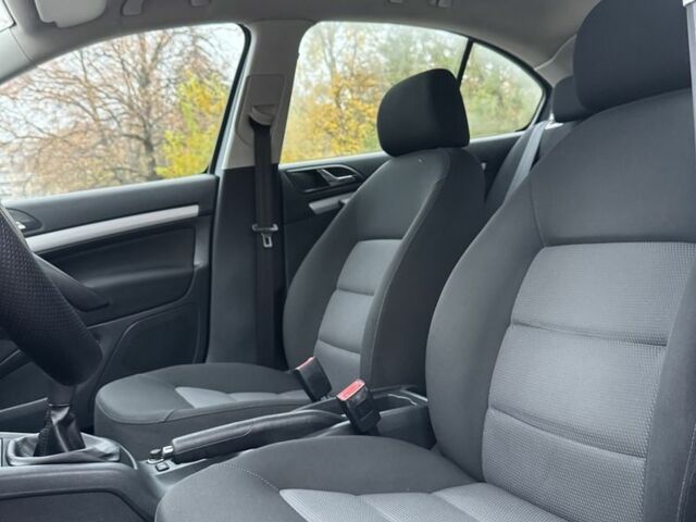 Синій Шкода Октавія, об'ємом двигуна 1.9 л та пробігом 256 тис. км за 3450 $, фото 10 на Automoto.ua