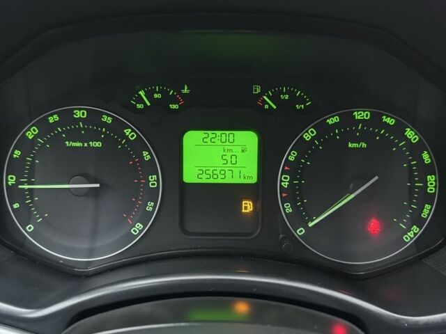 Синій Шкода Октавія, об'ємом двигуна 1.9 л та пробігом 256 тис. км за 3450 $, фото 12 на Automoto.ua