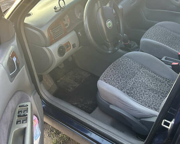 Синий Шкода Октавия, объемом двигателя 1.8 л и пробегом 280 тыс. км за 3500 $, фото 8 на Automoto.ua