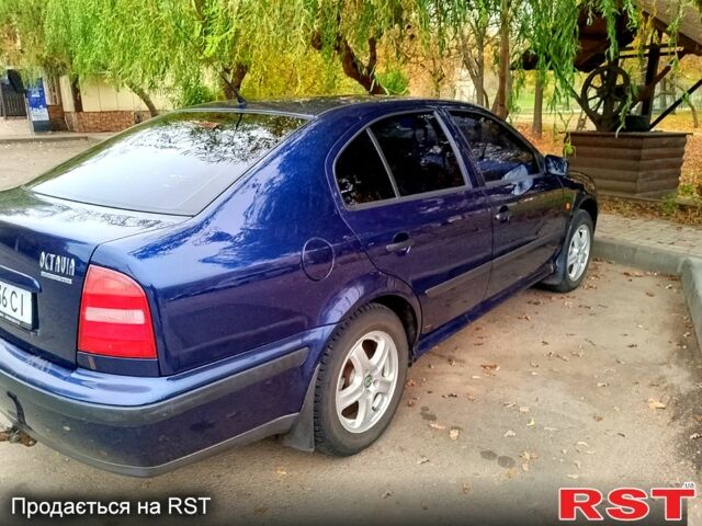 Синий Шкода Октавия, объемом двигателя 1.8 л и пробегом 190 тыс. км за 4800 $, фото 2 на Automoto.ua