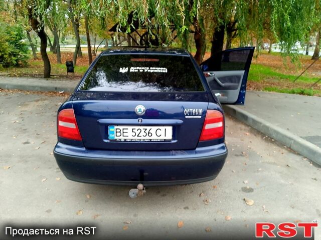 Синий Шкода Октавия, объемом двигателя 1.8 л и пробегом 190 тыс. км за 4800 $, фото 3 на Automoto.ua