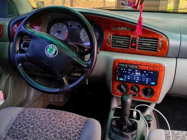 Синий Шкода Октавия, объемом двигателя 1.8 л и пробегом 190 тыс. км за 4800 $, фото 4 на Automoto.ua