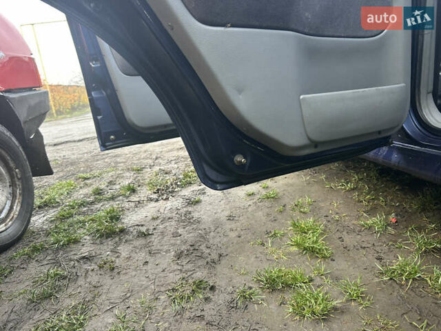 Синий Шкода Октавия, объемом двигателя 1.8 л и пробегом 280 тыс. км за 3500 $, фото 4 на Automoto.ua