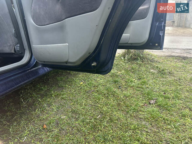 Синий Шкода Октавия, объемом двигателя 1.8 л и пробегом 280 тыс. км за 3500 $, фото 5 на Automoto.ua