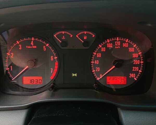 Синий Шкода Октавия, объемом двигателя 1.8 л и пробегом 244 тыс. км за 3300 $, фото 18 на Automoto.ua