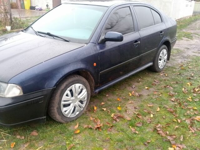 Синий Шкода Октавия, объемом двигателя 0 л и пробегом 400 тыс. км за 2400 $, фото 1 на Automoto.ua