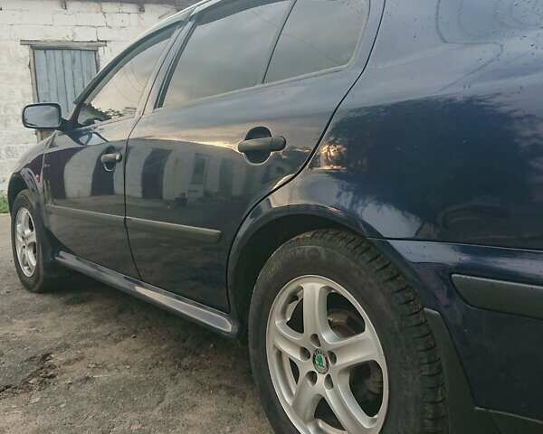 Синий Шкода Октавия, объемом двигателя 1.8 л и пробегом 244 тыс. км за 3300 $, фото 8 на Automoto.ua