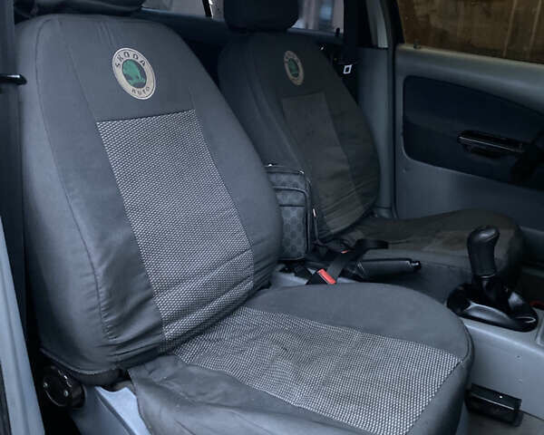 Синий Шкода Октавия, объемом двигателя 1.6 л и пробегом 317 тыс. км за 2650 $, фото 34 на Automoto.ua