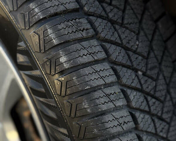 Синий Шкода Октавия, объемом двигателя 1.6 л и пробегом 317 тыс. км за 2650 $, фото 59 на Automoto.ua