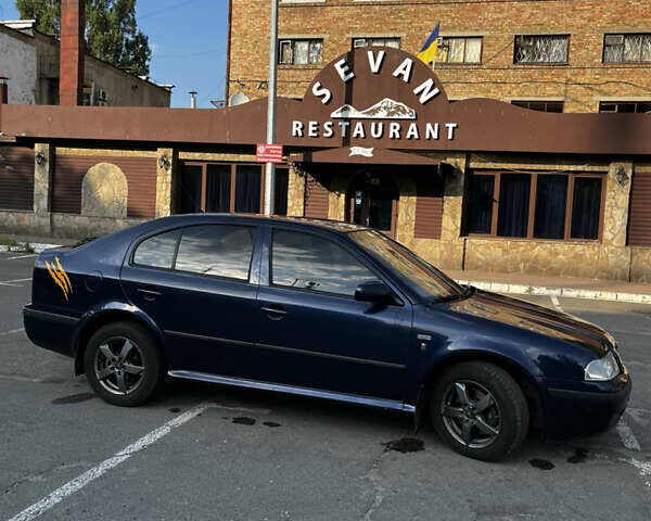 Синий Шкода Октавия, объемом двигателя 2 л и пробегом 363 тыс. км за 3500 $, фото 2 на Automoto.ua