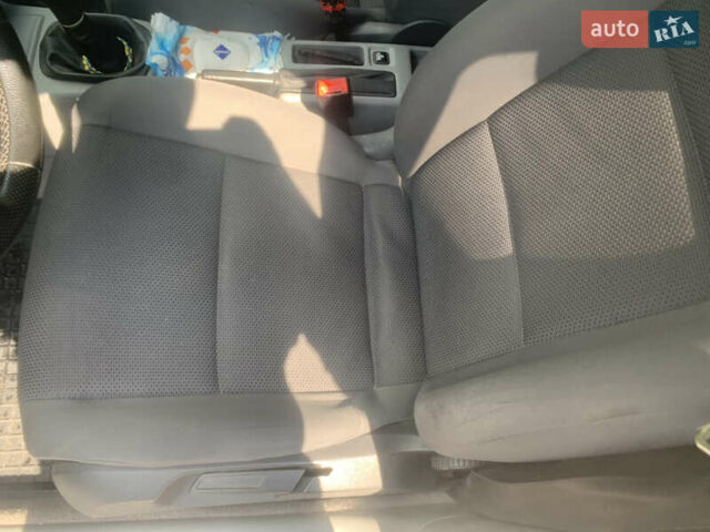 Синий Шкода Октавия, объемом двигателя 1.9 л и пробегом 320 тыс. км за 3700 $, фото 7 на Automoto.ua