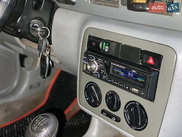 Синий Шкода Октавия, объемом двигателя 1.6 л и пробегом 317 тыс. км за 2650 $, фото 32 на Automoto.ua