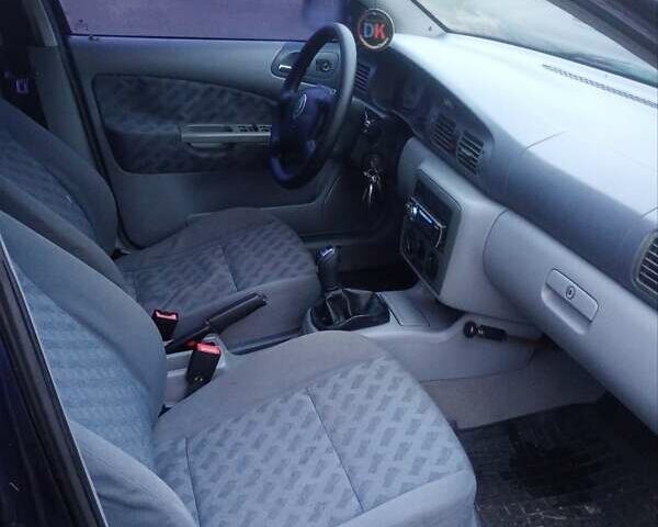 Синий Шкода Октавия, объемом двигателя 1.8 л и пробегом 600 тыс. км за 3500 $, фото 5 на Automoto.ua